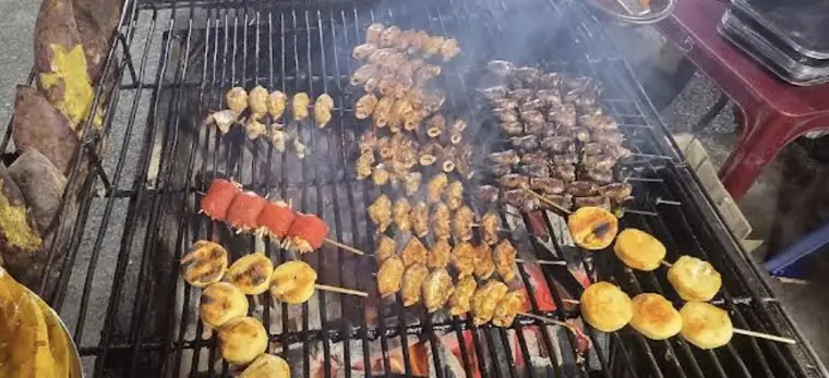 Sapa Central Market — Сапа, Центральный рынок · стрит-фуд