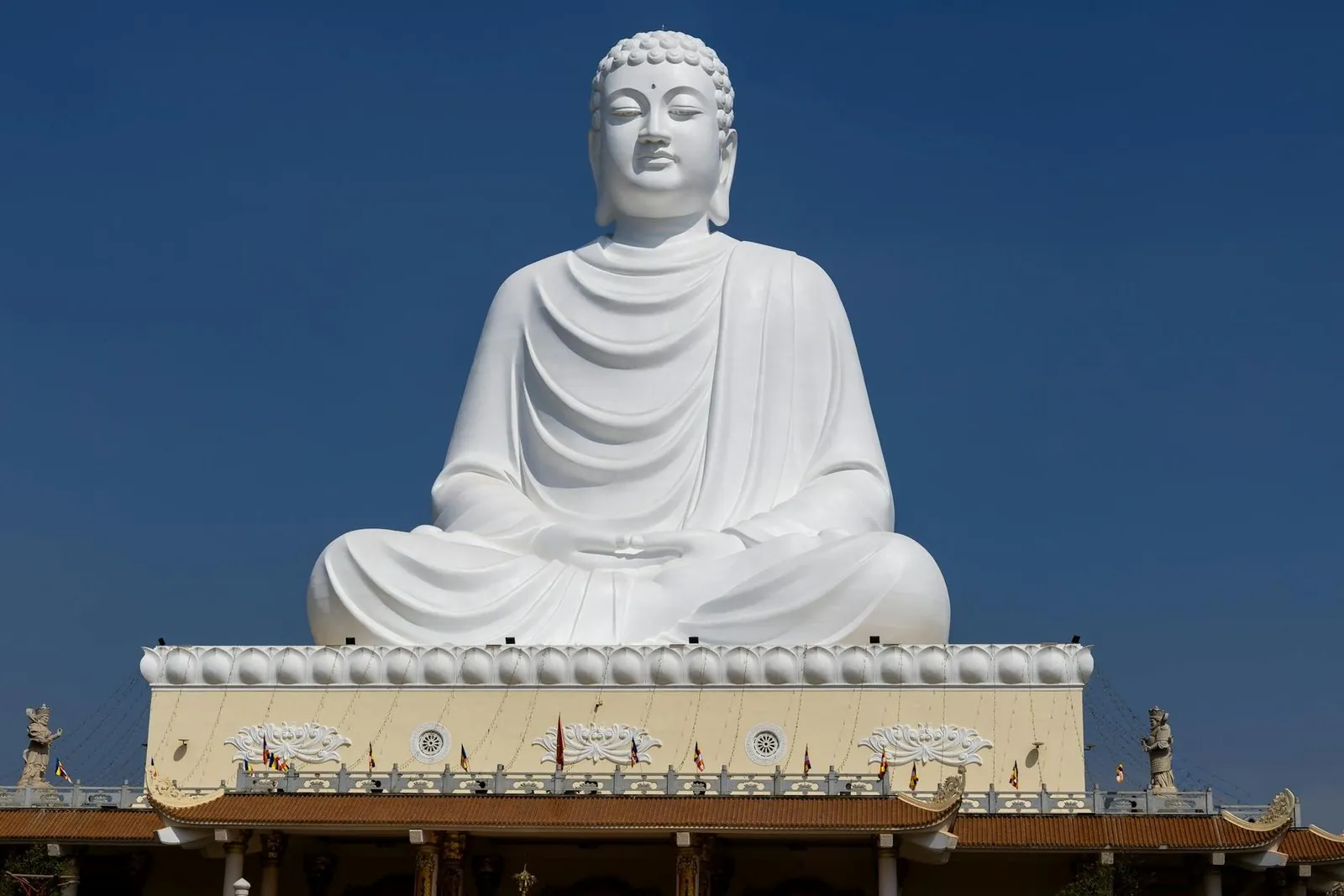 Достопримечательности Дананга: Vietnamese Buddhist statue